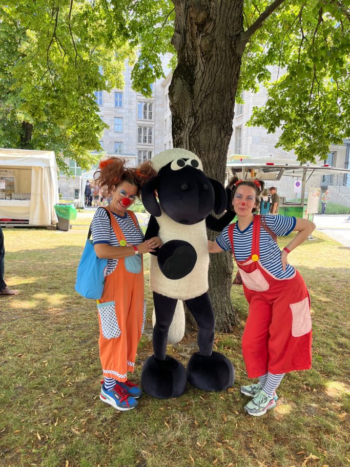 Mit Clown Mariechen im BMF 2026